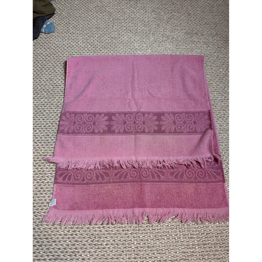 Vintage Cannon Monticello Pink Bath hand Towel Floral Jacquard Cotton Retro